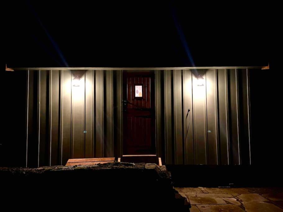 The Hideaway Shepherd's Hut, Alston, Cumbria * Carlisle (Cumbria)