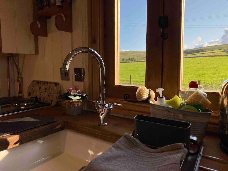 The Hideaway Shepherd's Hut, Alston, Cumbria Holiday home *