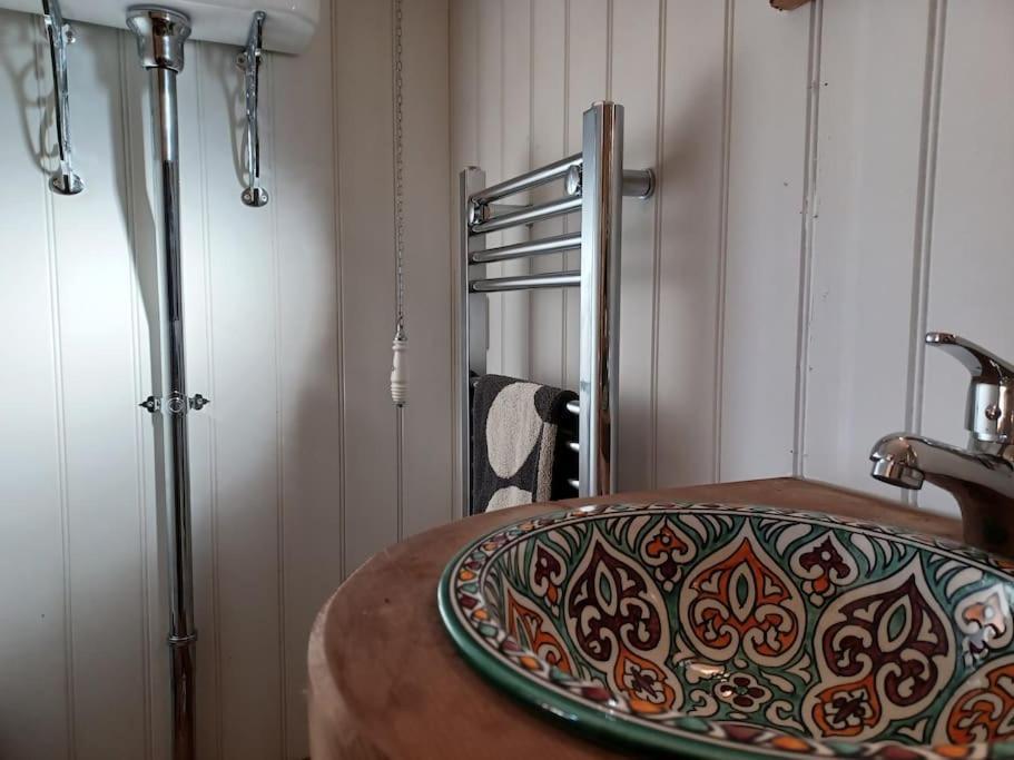 The Hideaway Shepherd's Hut, Alston, Cumbria * Carlisle (Cumbria)