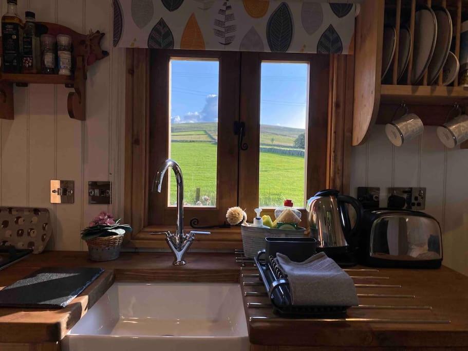The Hideaway Shepherd's Hut, Alston, Cumbria Holiday home *